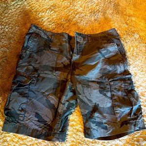 Camo cargo shorts